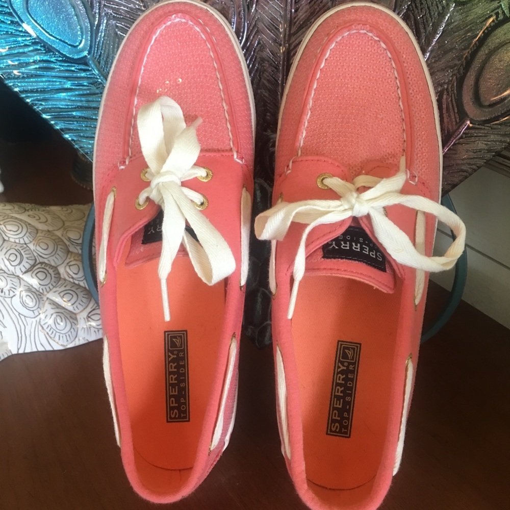 NWT 9M Sperry Topsiders-Bahama Coral sequins shoes